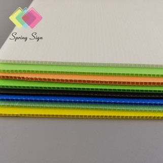 Vízálló színes PP műanyag üreges tábla 4x8